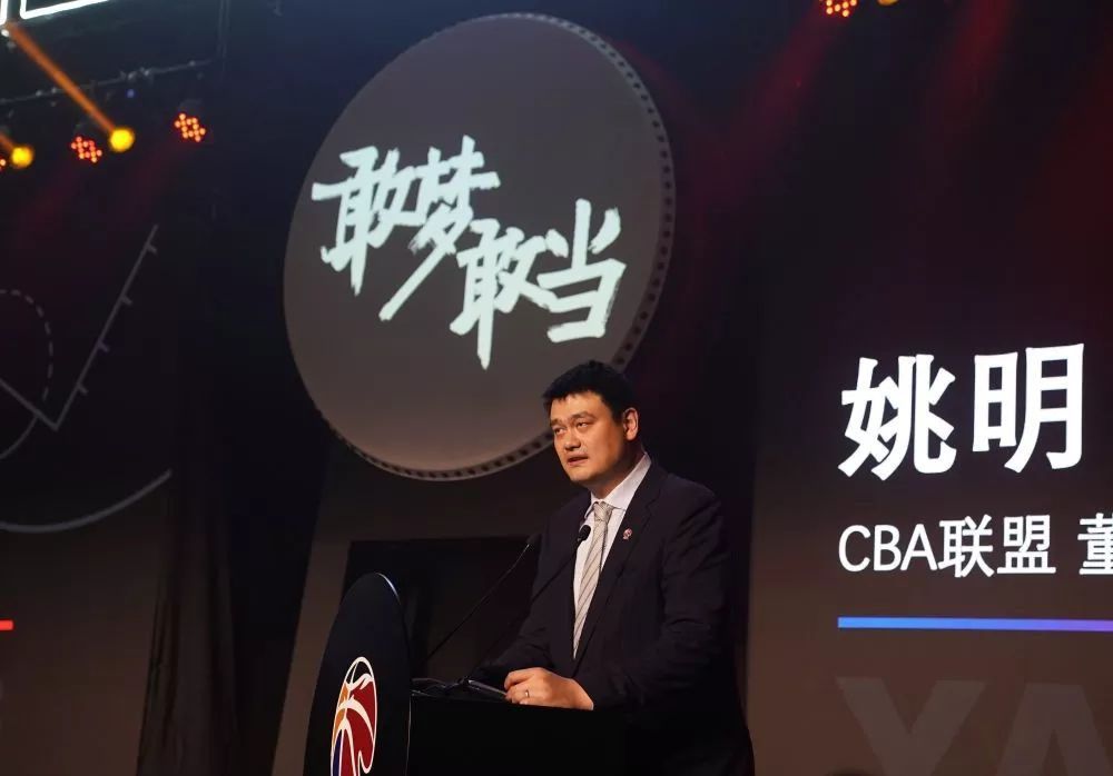 亚洲激情偷拍